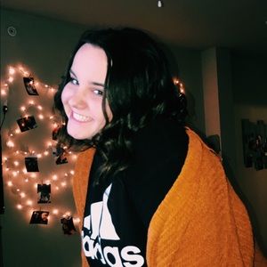 Meet your Posher, Skyler